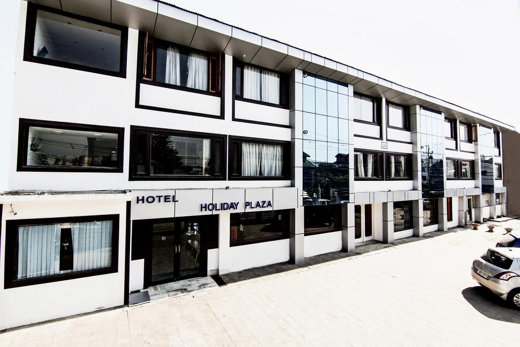 Hotel Holiday Plaza Srīnagar Zewnętrze zdjęcie