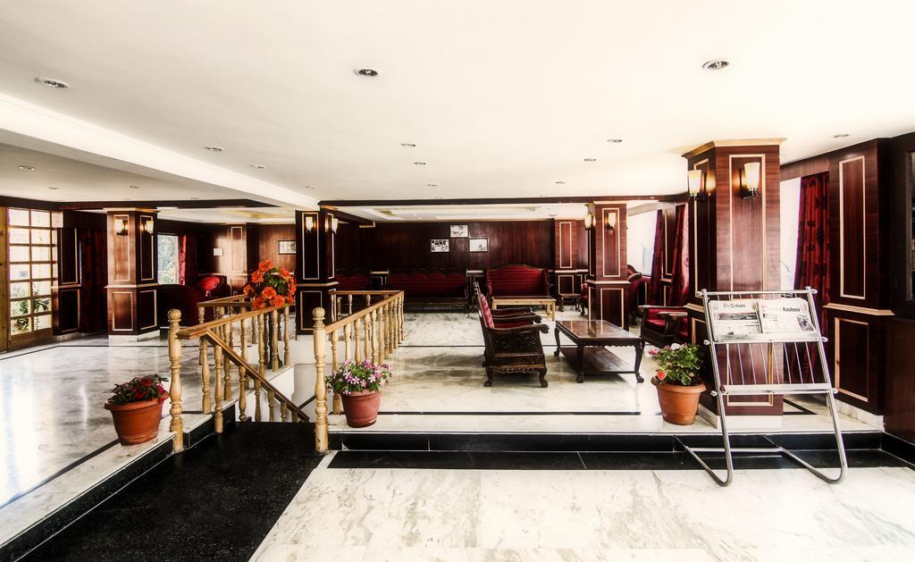 Hotel Holiday Plaza Srīnagar Zewnętrze zdjęcie
