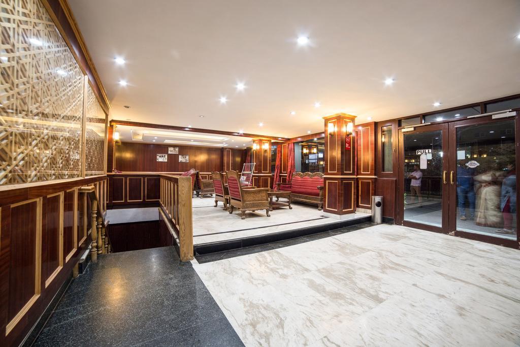 Hotel Holiday Plaza Srīnagar Zewnętrze zdjęcie